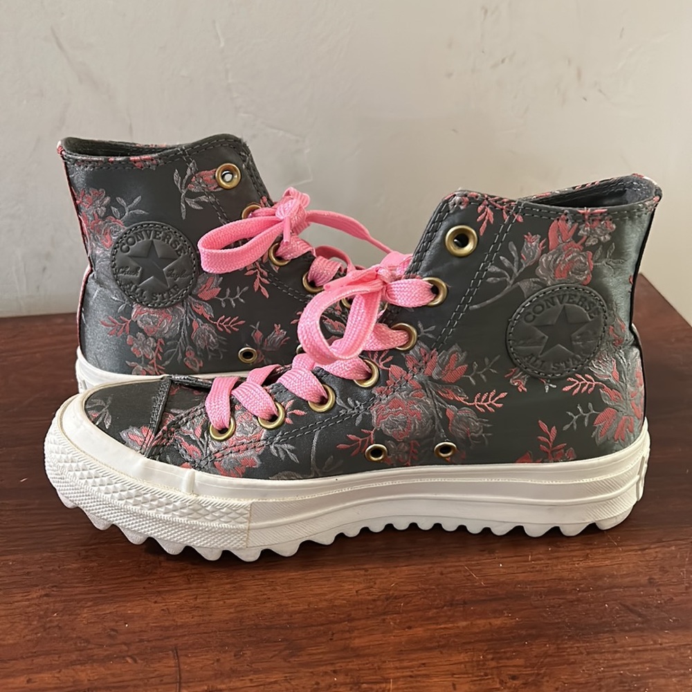 Floral Pink Lace Ripple Platform Converse - Picture 6 of 9